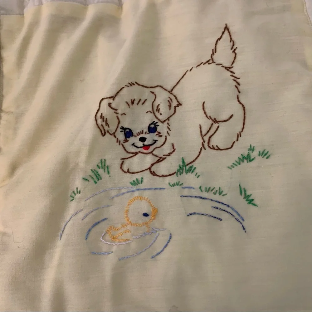 Vintage Quilted Embroidered Baby Blanket Yellow animals nursery - Picture 4 of 10